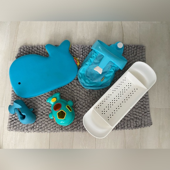Skip Hop Bath Accessories - Picture 1 of 6